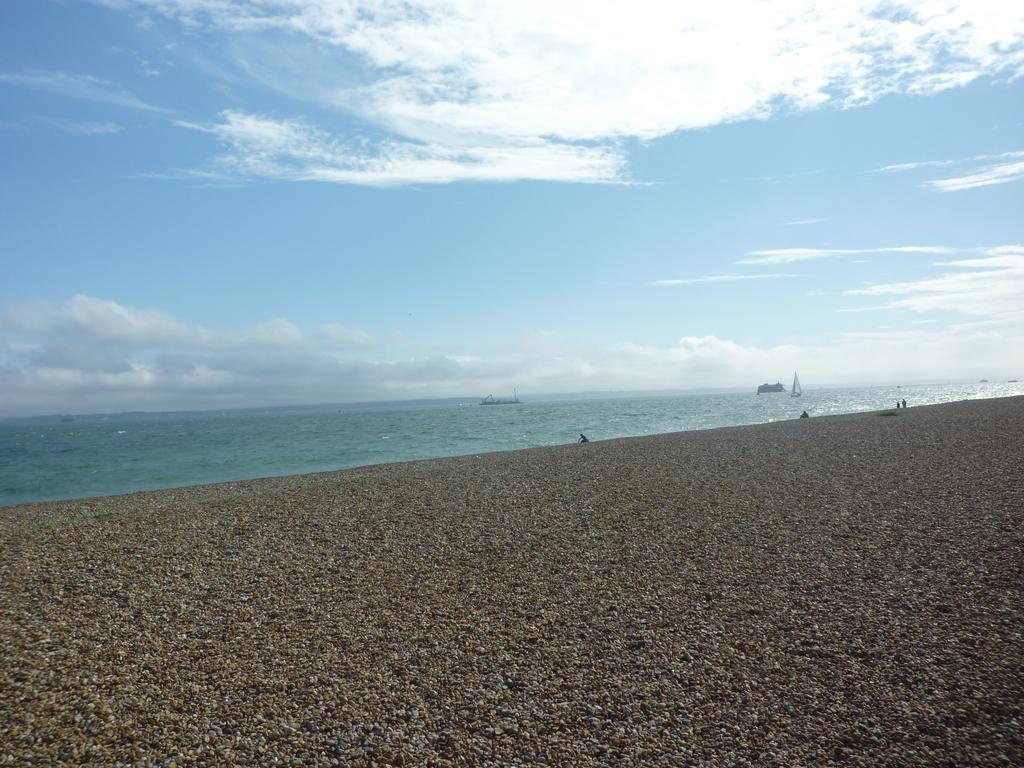 Stones Throw From The Beach - Stunning Sea View Portsmouth Esterno foto