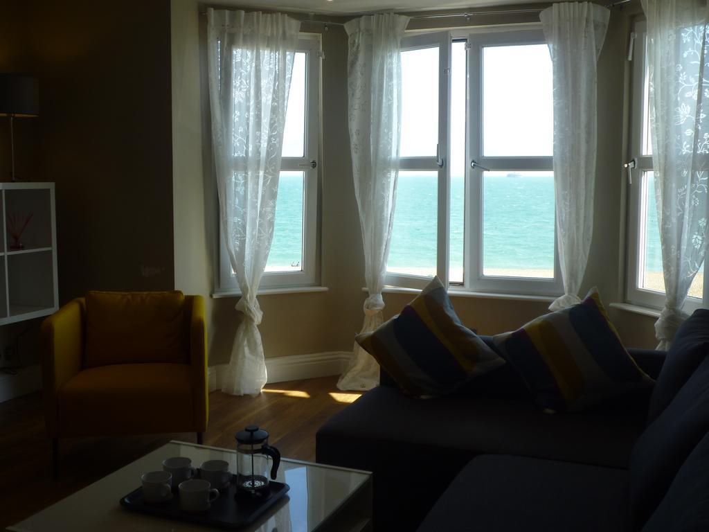 Stones Throw From The Beach - Stunning Sea View Portsmouth Esterno foto