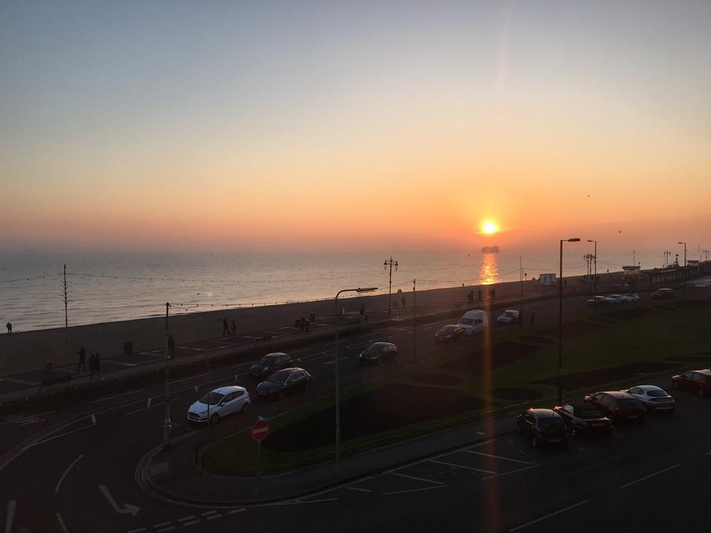 Stones Throw From The Beach - Stunning Sea View Portsmouth Esterno foto